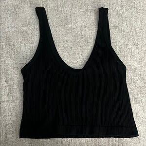 black cropped ribbed tank top